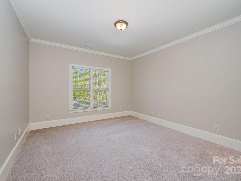 108 Bare Foot Lane, Mooresville, NC 28117.  MLS# CAR4248664, YatesRealty ID 6532. 