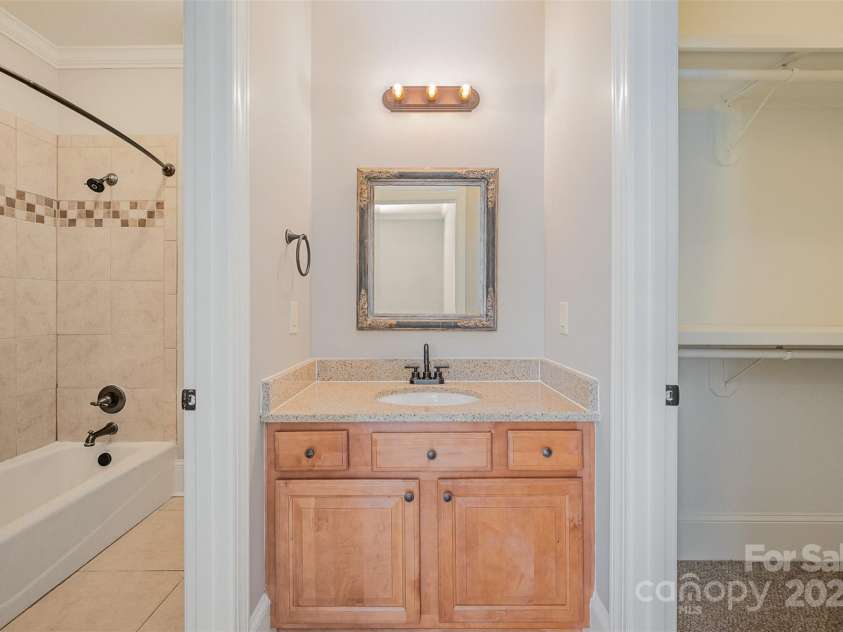 108 Bare Foot Lane, Mooresville, NC 28117.  MLS# CAR4248664, YatesRealty ID 6532. 