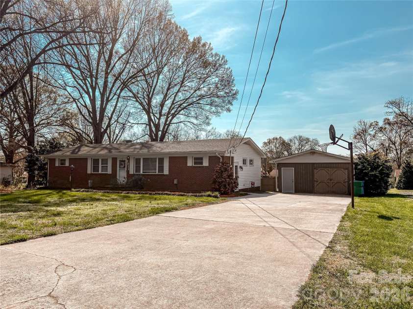 2011 Mountain Creek Road, Albemarle, NC 28001.  MLS# CAR4360482, YatesRealty ID 6534. 