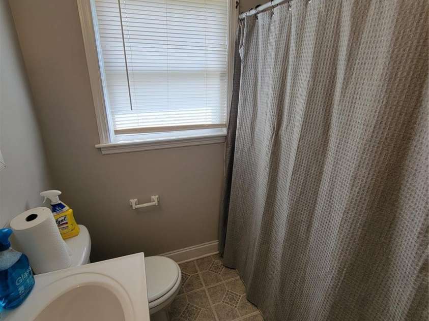 30 Jeffress Avenue, Asheville, NC 28803.  MLS# CAR4248352, YatesRealty ID 6534. 