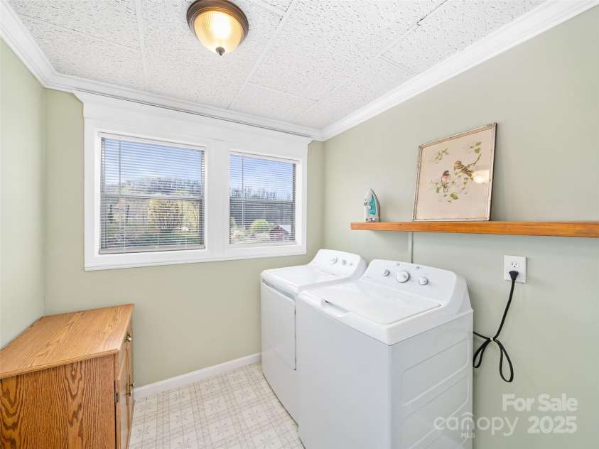 173 Odoms Chapel Road, Bakersville, NC 28705.  MLS# CAR4248345, YatesRealty ID 6535. 