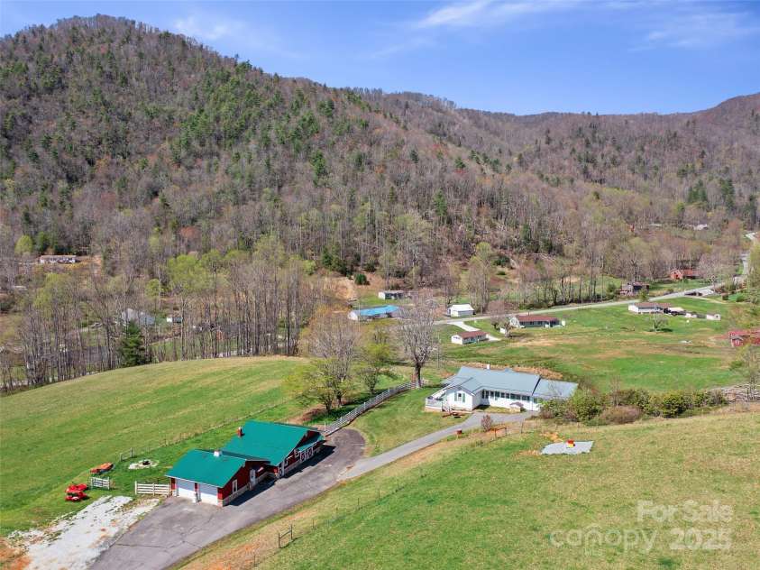 173 Odoms Chapel Road, Bakersville, NC 28705.  MLS# CAR4248345, YatesRealty ID 6535. 