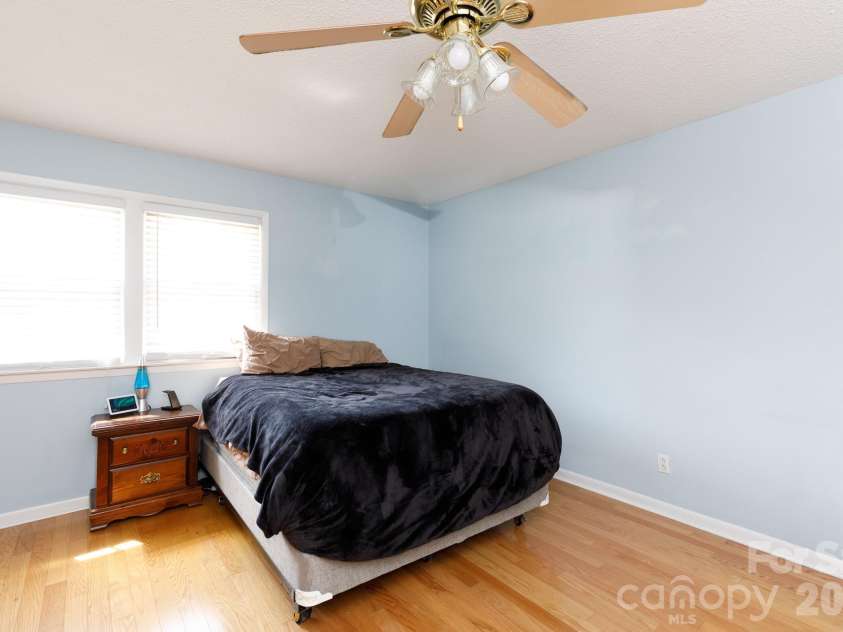 300 Carlisle Avenue, Winnsboro, SC 29180.  MLS# CAR4361123, YatesRealty ID 6535. 