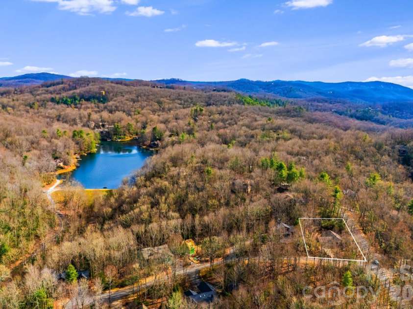 14 Isuhdavga Court, Brevard, NC 28712.  MLS# CAR4361099, YatesRealty ID 6536. 