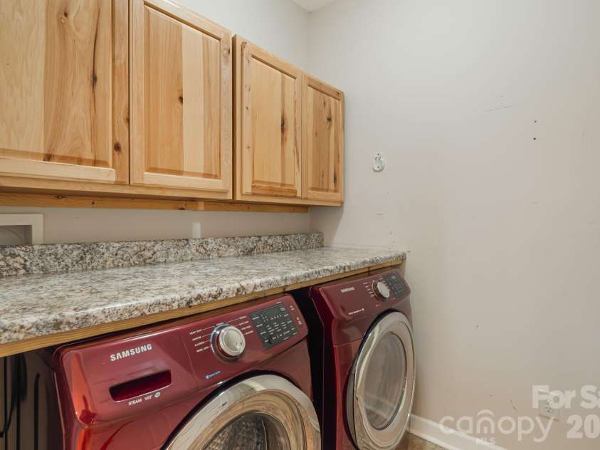 14 Isuhdavga Court, Brevard, NC 28712.  MLS# CAR4361099, YatesRealty ID 6536. Laundry Room