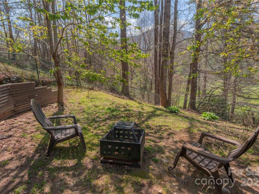 1429 Country Club Drive, Maggie Valley, NC 28751.  MLS# CAR4247939, YatesRealty ID 6536. Fenced Yard