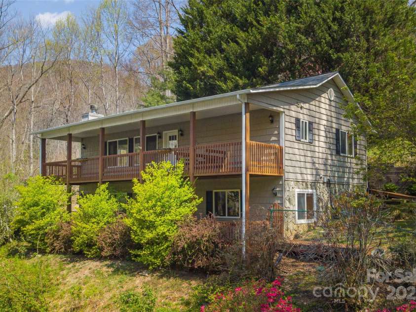 1429 Country Club Drive, Maggie Valley, NC 28751.  MLS# CAR4247939, YatesRealty ID 6536. Front