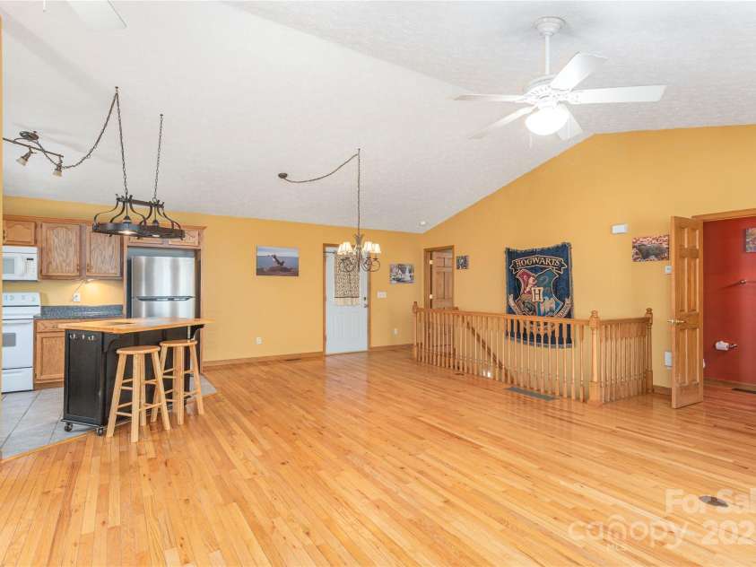 1429 Country Club Drive, Maggie Valley, NC 28751.  MLS# CAR4247939, YatesRealty ID 6536. Great Room