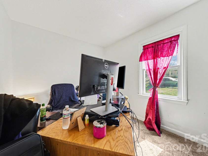 1332 Poston Circle, Gastonia, NC 28054.  MLS# CAR4362078, YatesRealty ID 6537. 