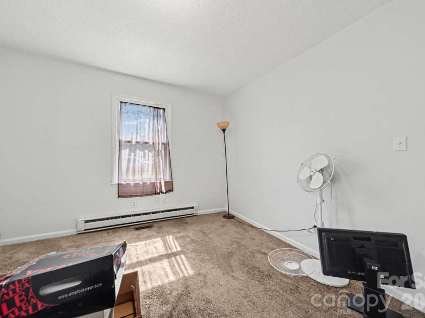 1332 Poston Circle, Gastonia, NC 28054.  MLS# CAR4362078, YatesRealty ID 6537. 