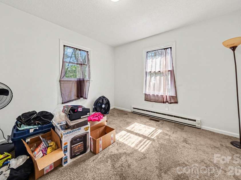 1332 Poston Circle, Gastonia, NC 28054.  MLS# CAR4362078, YatesRealty ID 6537. 
