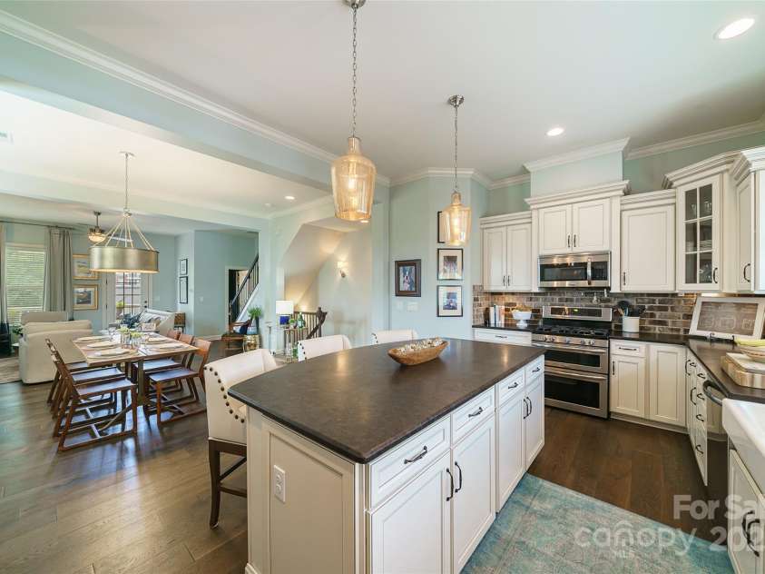 2355 Crockett Park Place, Charlotte, NC 28203.  MLS# CAR4247021, YatesRealty ID 6537. 