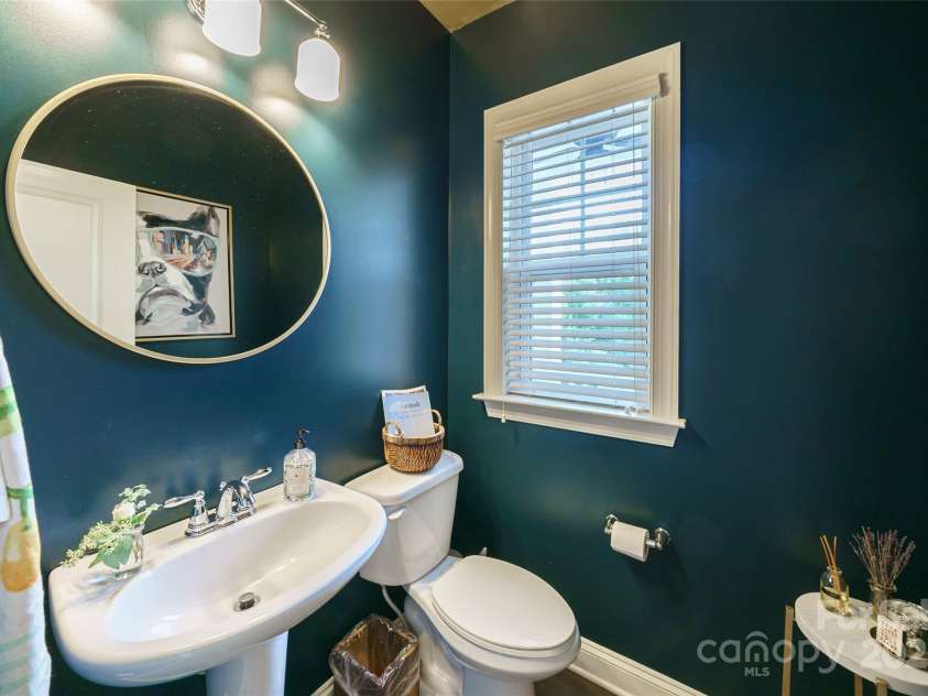 2355 Crockett Park Place, Charlotte, NC 28203.  MLS# CAR4247021, YatesRealty ID 6537. 