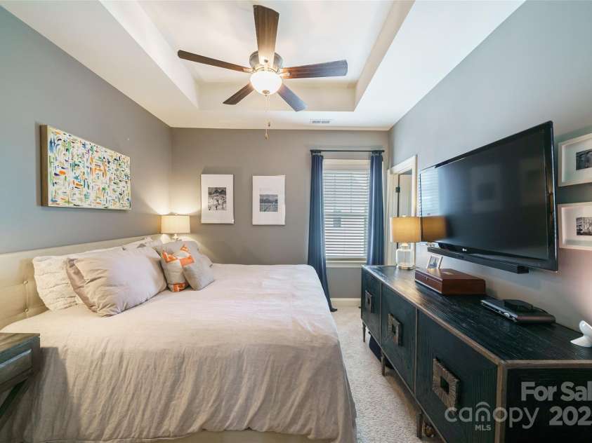 2355 Crockett Park Place, Charlotte, NC 28203.  MLS# CAR4247021, YatesRealty ID 6537. 