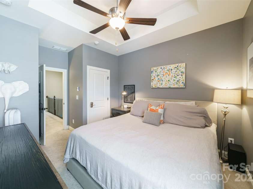 2355 Crockett Park Place, Charlotte, NC 28203.  MLS# CAR4247021, YatesRealty ID 6537. 