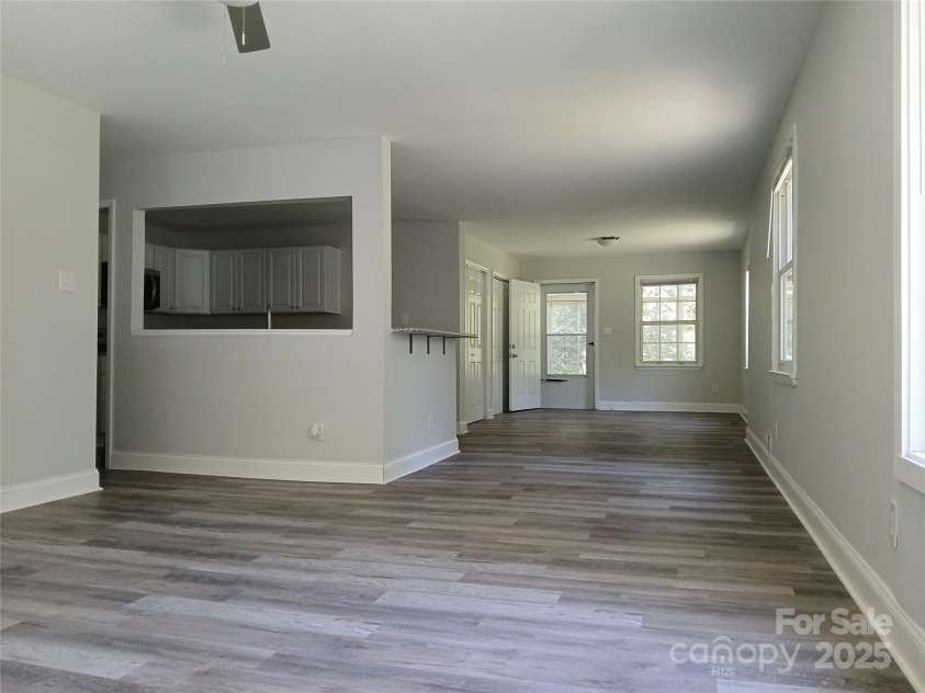 2822 Royston Road, Charlotte, NC 28208.  MLS# CAR4244061, YatesRealty ID 6538. 