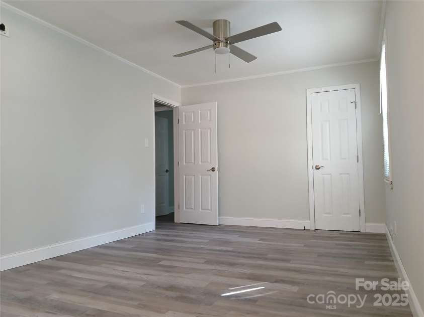 2822 Royston Road, Charlotte, NC 28208.  MLS# CAR4244061, YatesRealty ID 6538. 