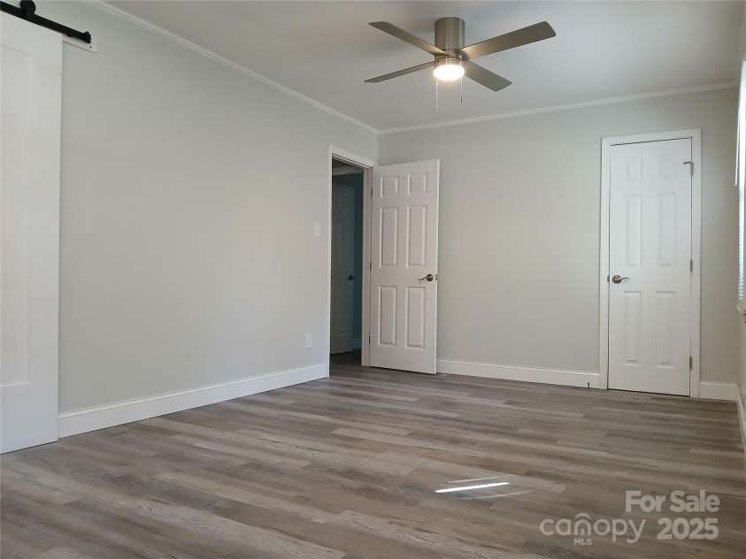 2822 Royston Road, Charlotte, NC 28208.  MLS# CAR4244061, YatesRealty ID 6538. 