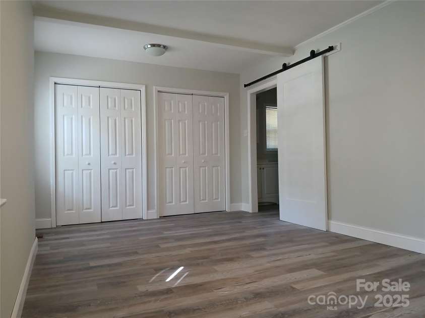 2822 Royston Road, Charlotte, NC 28208.  MLS# CAR4244061, YatesRealty ID 6538. 