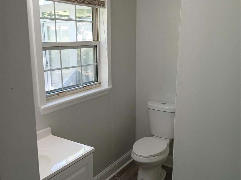 2822 Royston Road, Charlotte, NC 28208.  MLS# CAR4244061, YatesRealty ID 6538. 