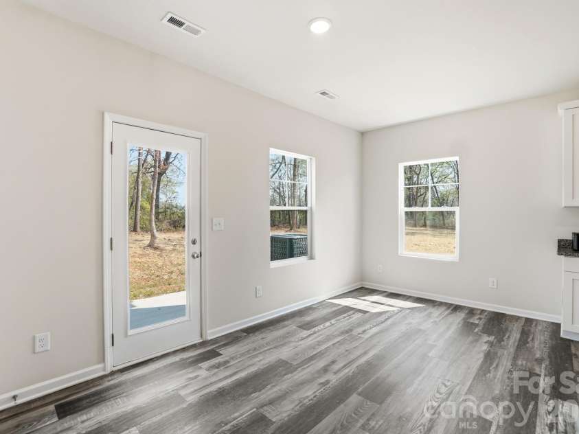 3248 Killian Road, Lincolnton, NC 28092.  MLS# CAR4361583, YatesRealty ID 6538. 