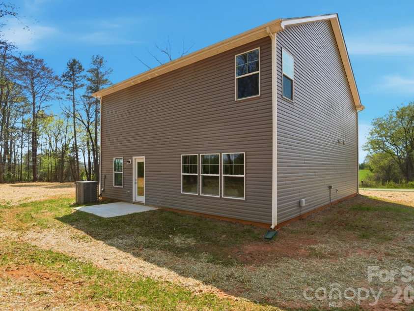 3248 Killian Road, Lincolnton, NC 28092.  MLS# CAR4361583, YatesRealty ID 6538. 
