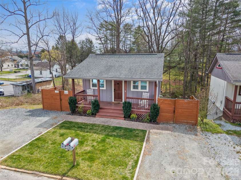 175 Duckworth Avenue, Brevard, NC 28712.  MLS# CAR4361938, YatesRealty ID 6539. Front