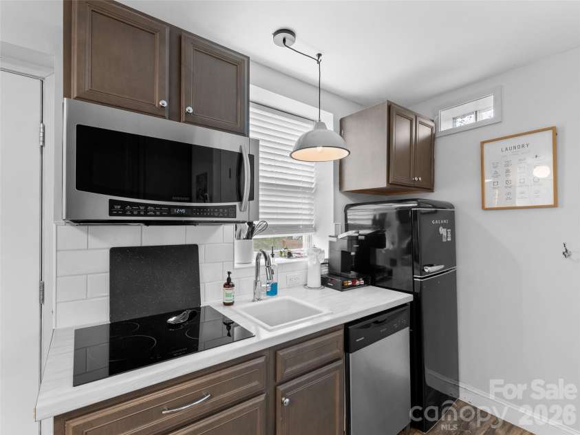 175 Duckworth Avenue, Brevard, NC 28712.  MLS# CAR4361938, YatesRealty ID 6539. Unit B - Kitchen