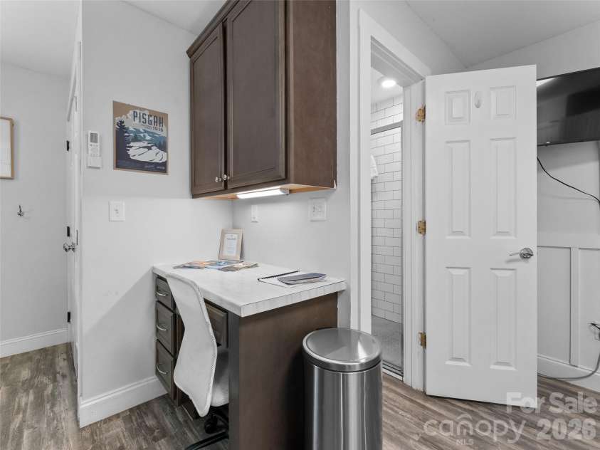 175 Duckworth Avenue, Brevard, NC 28712.  MLS# CAR4361938, YatesRealty ID 6539. Unit B - Workspace