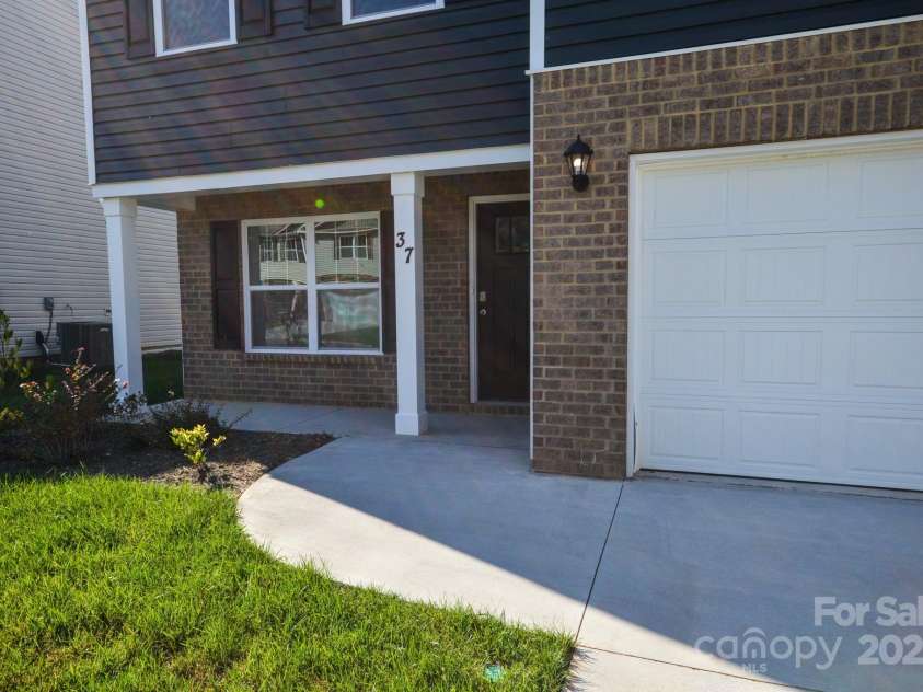37 Wildbrook Drive, Waynesville, NC 28785.  MLS# CAR4219206, YatesRealty ID 654. 