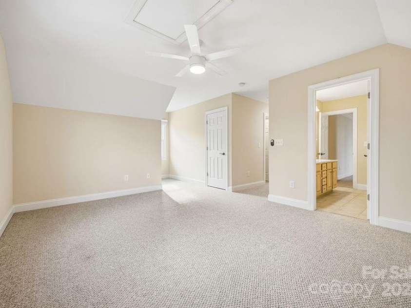 38 Sweetwater Oaks Drive, Fletcher, NC 28732.  MLS# CAR4331629, YatesRealty ID 654. 