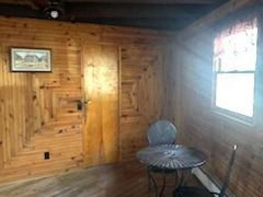 667 Pinewood Knoll Drive, Hendersonville, NC 28739.  MLS# CAR4319035, YatesRealty ID 654. 