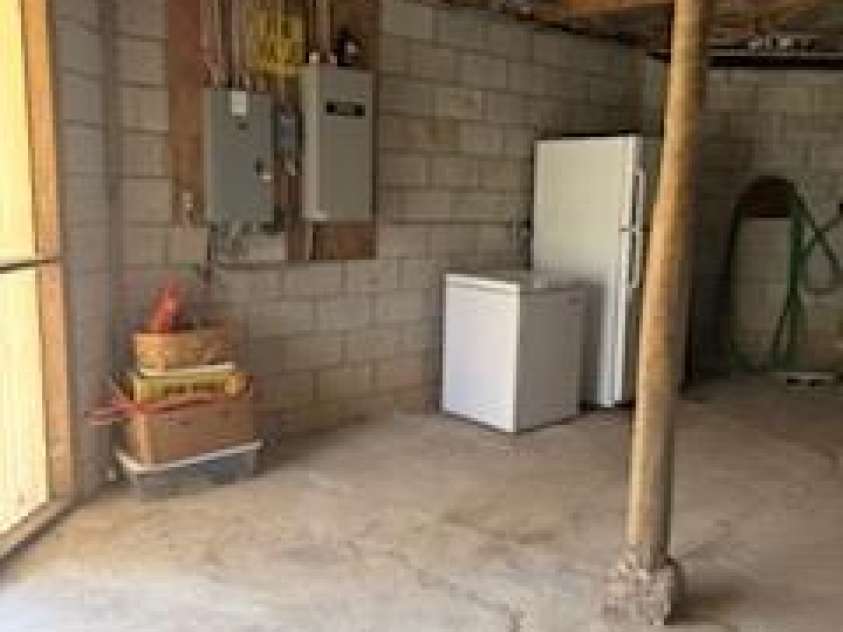 667 Pinewood Knoll Drive, Hendersonville, NC 28739.  MLS# CAR4319035, YatesRealty ID 654. 