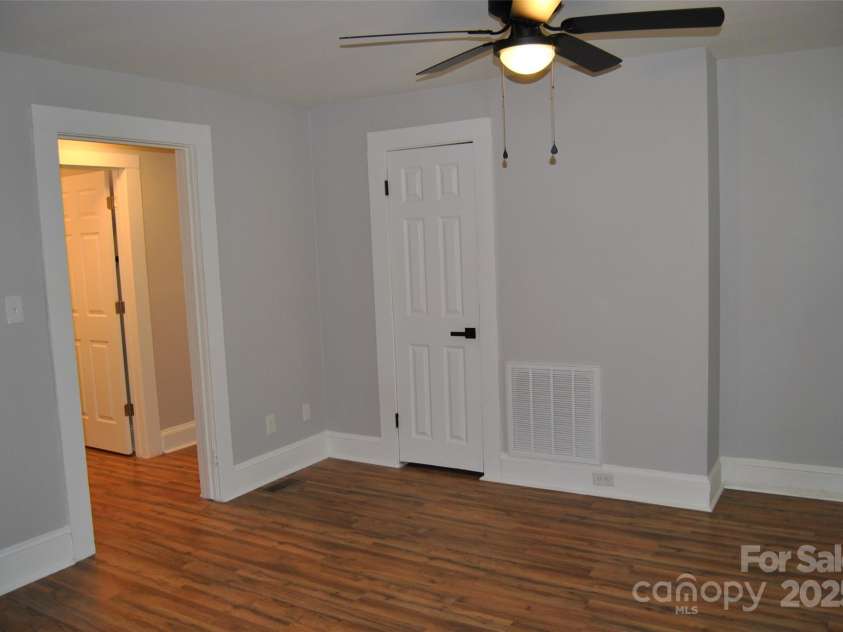 510 Belmont Mount Holly Road, Belmont, NC 28012.  MLS# CAR4248828, YatesRealty ID 6540. 