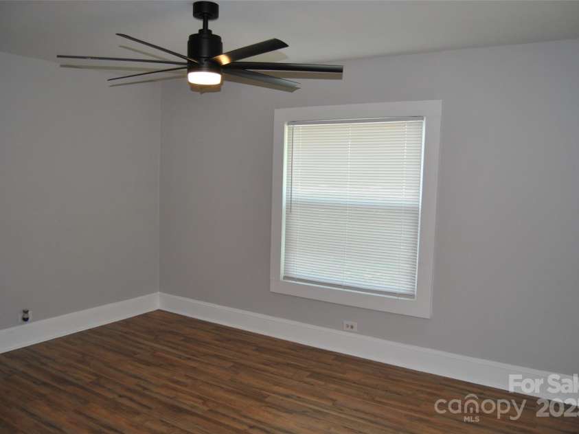 510 Belmont Mount Holly Road, Belmont, NC 28012.  MLS# CAR4248828, YatesRealty ID 6540. 