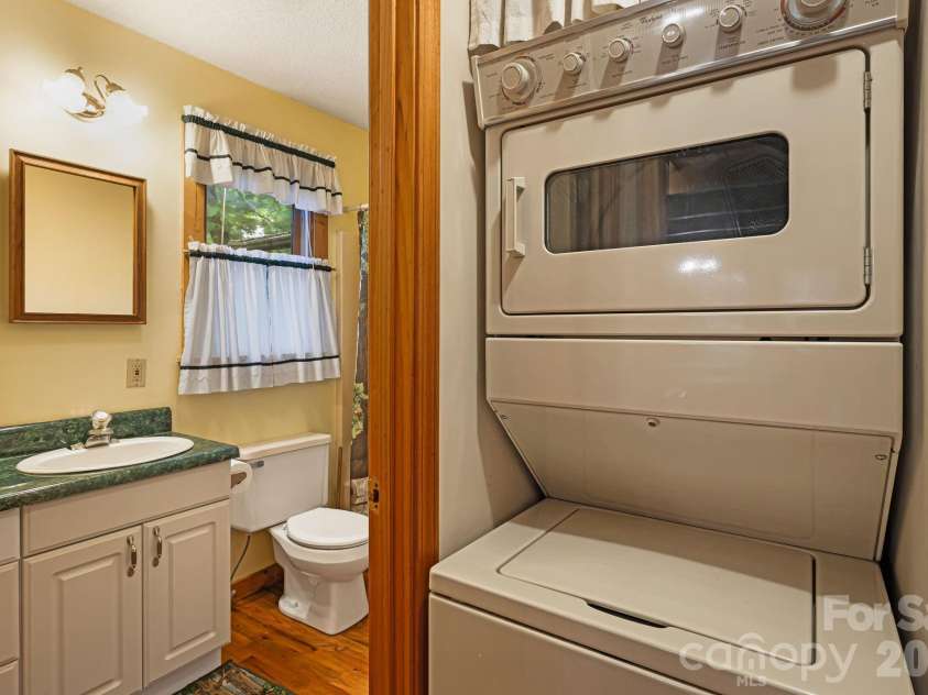 180 Grace Way, Green Mountain, NC 28740.  MLS# CAR4361889, YatesRealty ID 6541. 