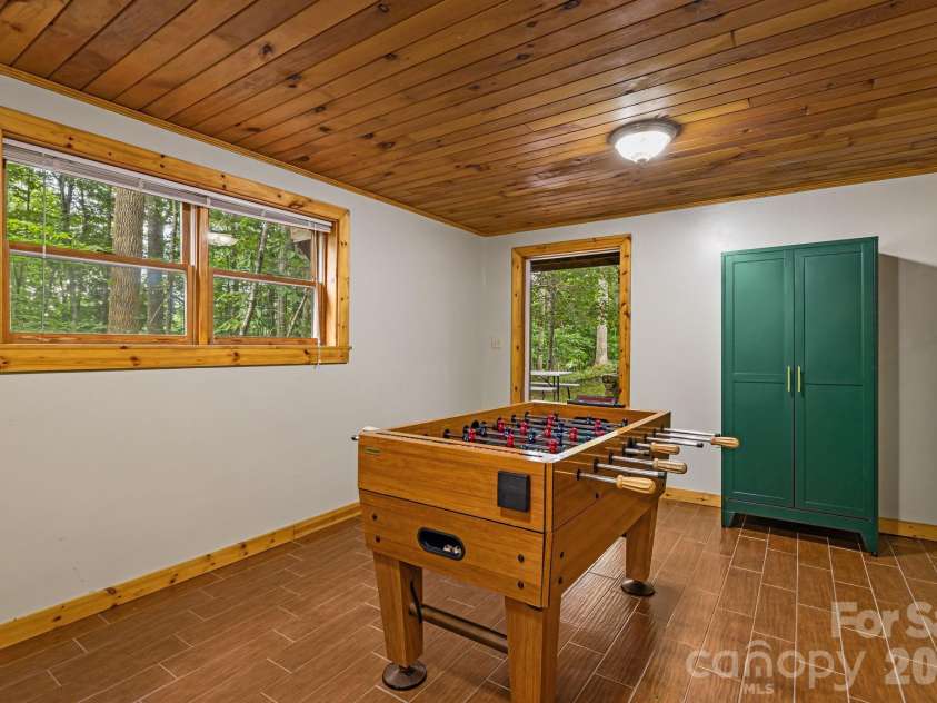180 Grace Way, Green Mountain, NC 28740.  MLS# CAR4361889, YatesRealty ID 6541. 
