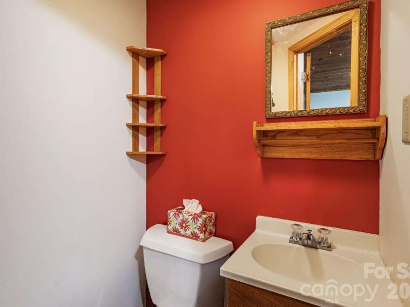 180 Grace Way, Green Mountain, NC 28740.  MLS# CAR4361889, YatesRealty ID 6541. 
