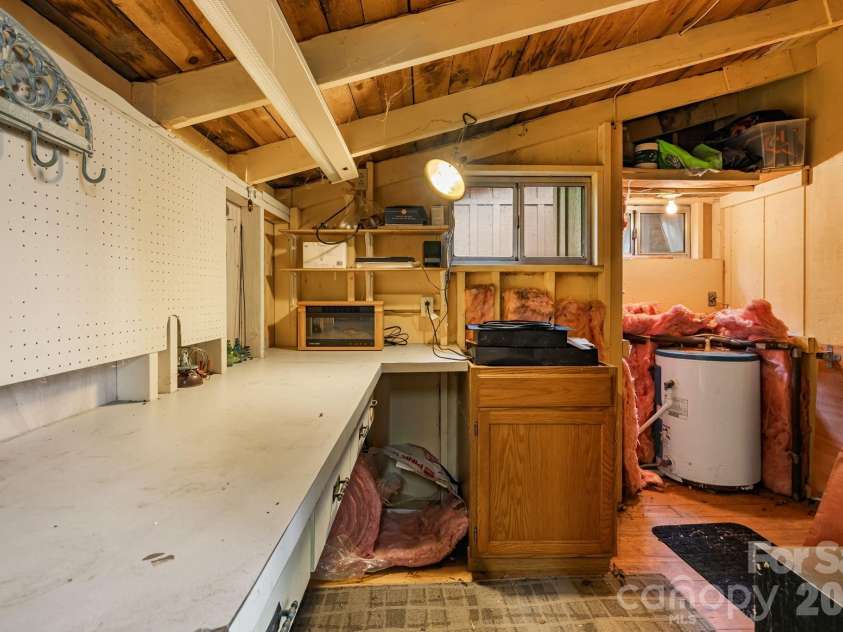 180 Grace Way, Green Mountain, NC 28740.  MLS# CAR4361889, YatesRealty ID 6541. 
