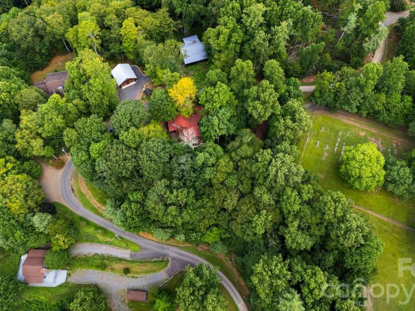 180 Grace Way, Green Mountain, NC 28740.  MLS# CAR4361889, YatesRealty ID 6541. 