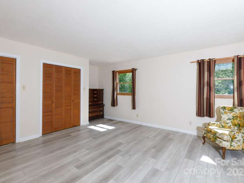 567 Willie Lane, York, SC 29745.  MLS# CAR4248844, YatesRealty ID 6541. 