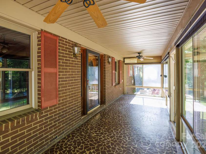 567 Willie Lane, York, SC 29745.  MLS# CAR4248844, YatesRealty ID 6541. 