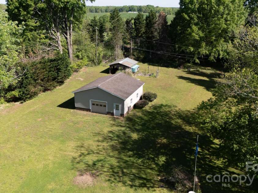 567 Willie Lane, York, SC 29745.  MLS# CAR4248844, YatesRealty ID 6541. 