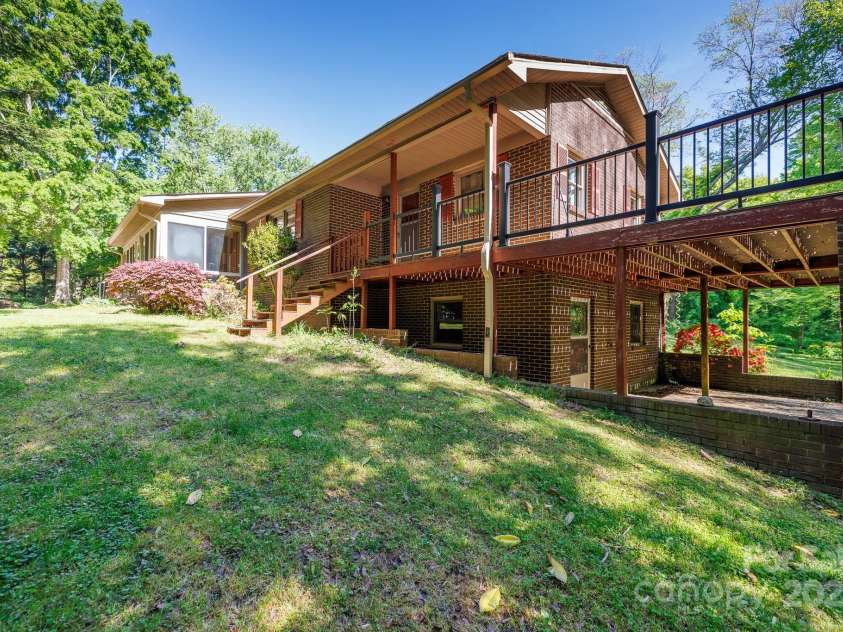 567 Willie Lane, York, SC 29745.  MLS# CAR4248844, YatesRealty ID 6541. 