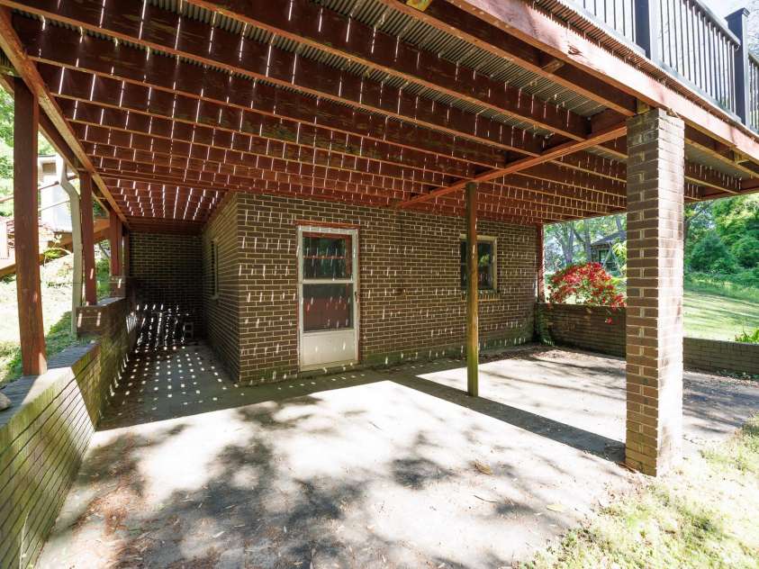 567 Willie Lane, York, SC 29745.  MLS# CAR4248844, YatesRealty ID 6541. 