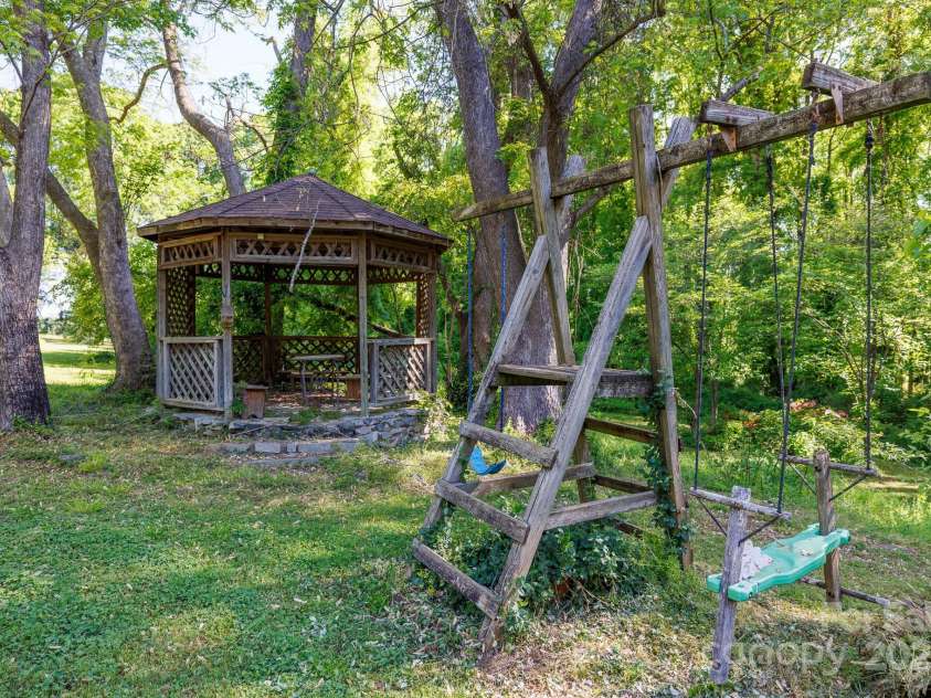 567 Willie Lane, York, SC 29745.  MLS# CAR4248844, YatesRealty ID 6541. 