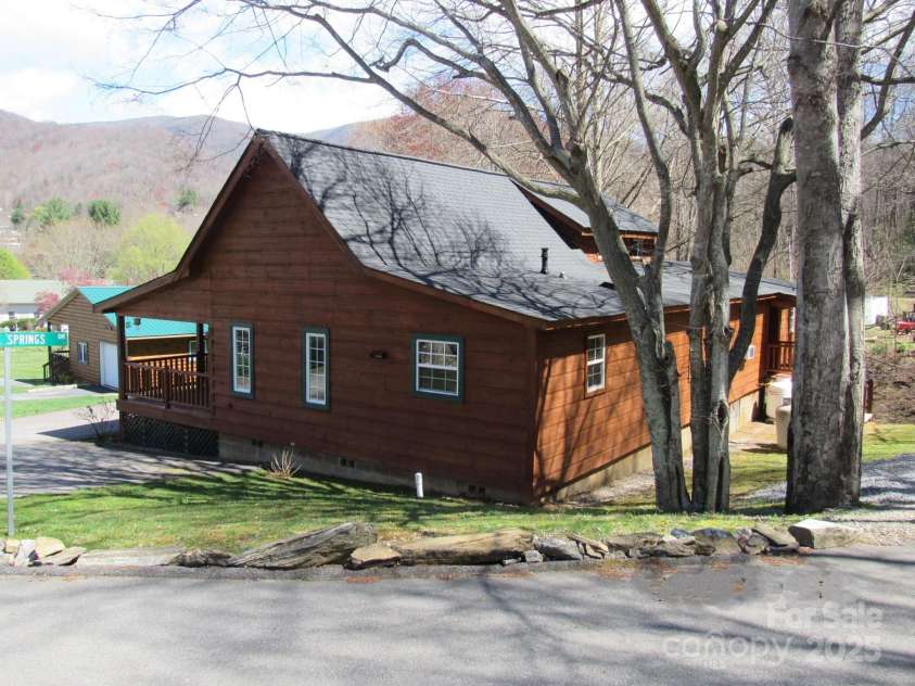 233 Rocky Top Road, Maggie Valley, NC 28751.  MLS# CAR4247300, YatesRealty ID 6543. Exterior SW corner