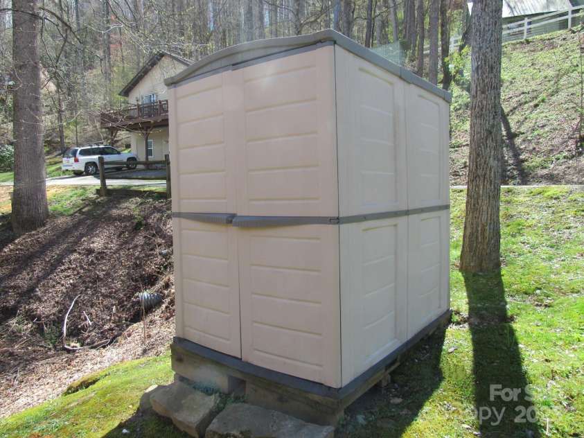 233 Rocky Top Road, Maggie Valley, NC 28751.  MLS# CAR4247300, YatesRealty ID 6543. Tool/storage shed