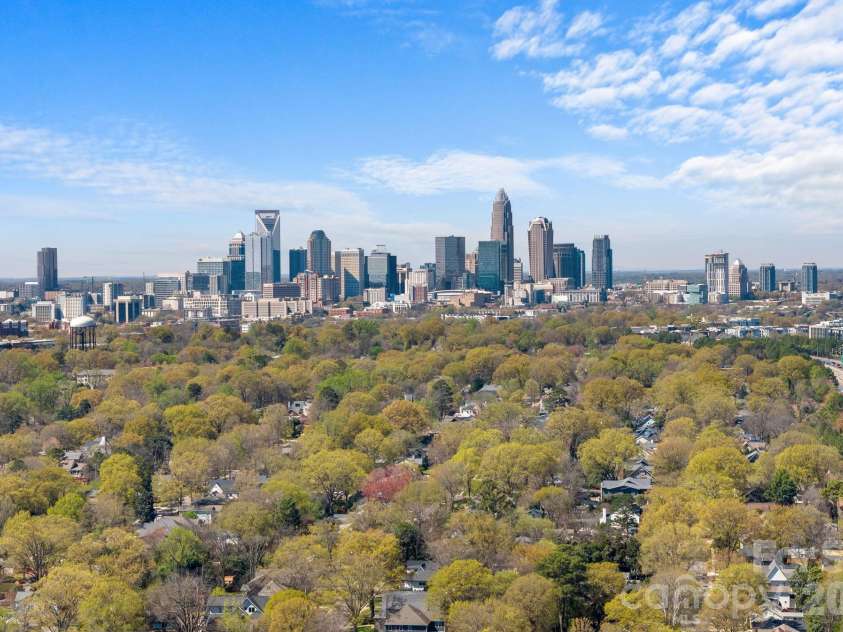 2818 Shenandoah Avenue, Charlotte, NC 28205.  MLS# CAR4362399, YatesRealty ID 6544. 