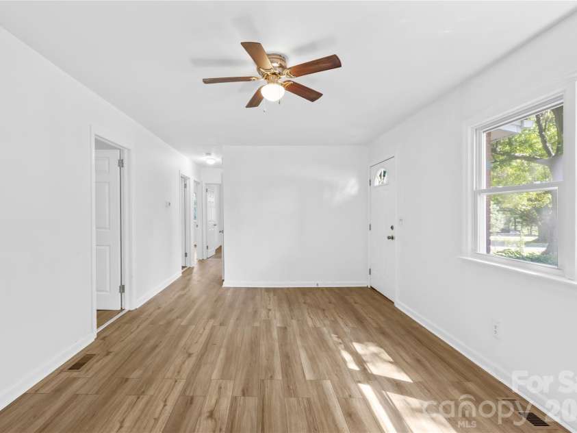 505 Mauney Lane, Shelby, NC 28150.  MLS# CAR4362330, YatesRealty ID 6545. 